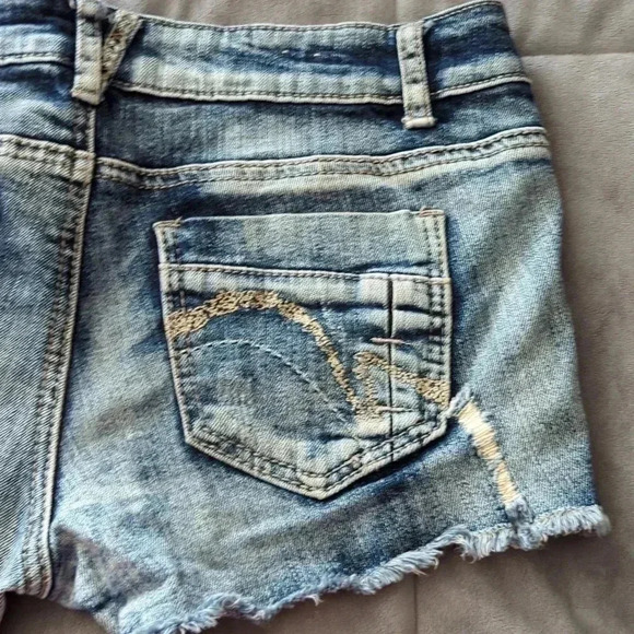 Mossimo Supply CO. Low rise shorts - Picture 3 of 9